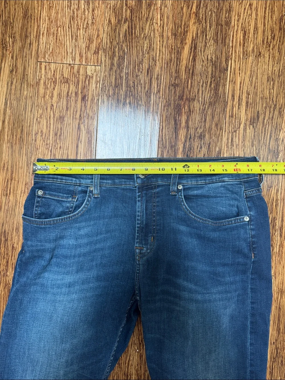 7 for all mankind The Straight men’s dark wash five pocket denim jeans size 34